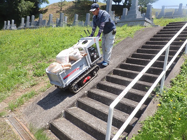 小型運搬車